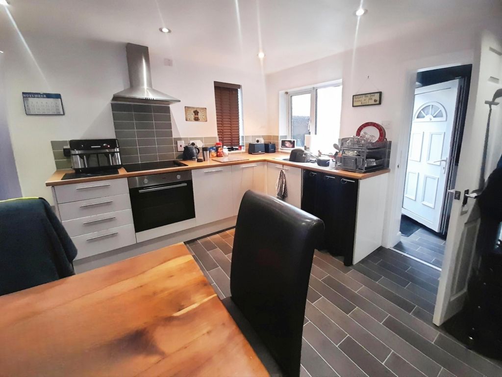 Property photo 3 of 11 Pbox-Img.Jpg