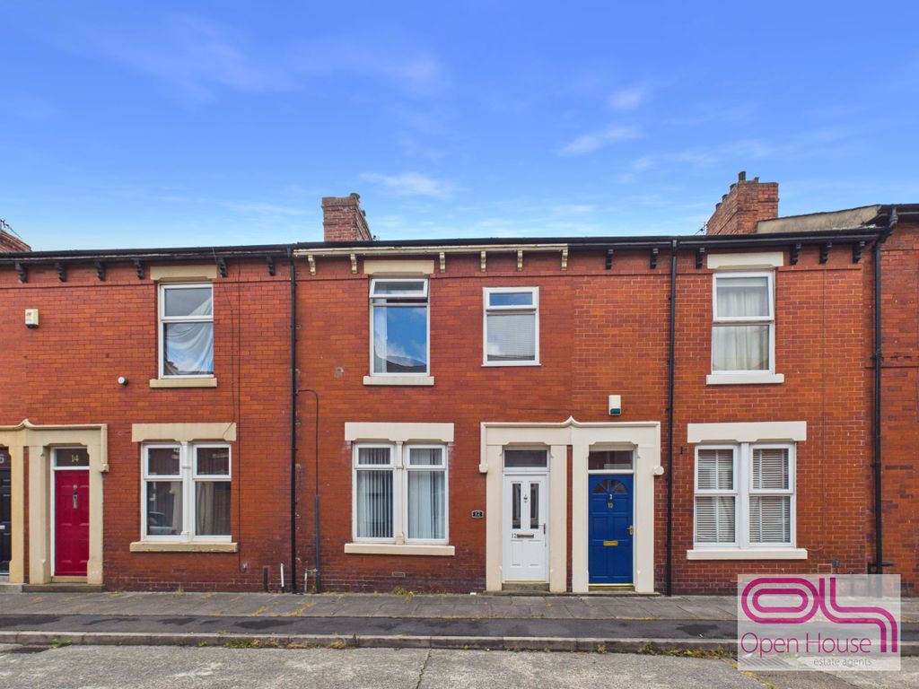 Property photo 1 of 11