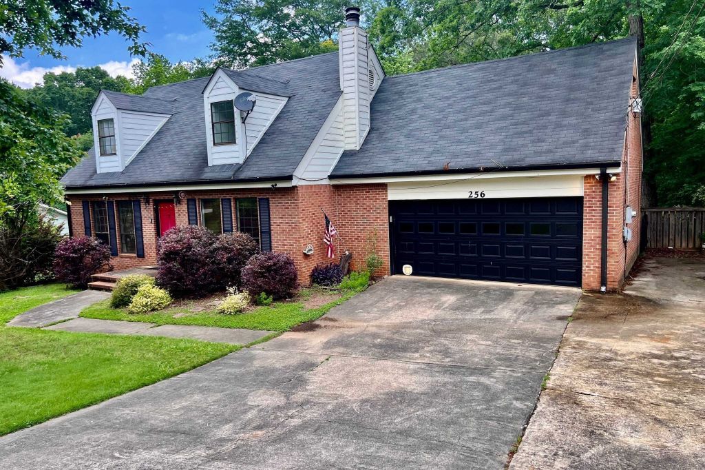 Property photo 1 of 28