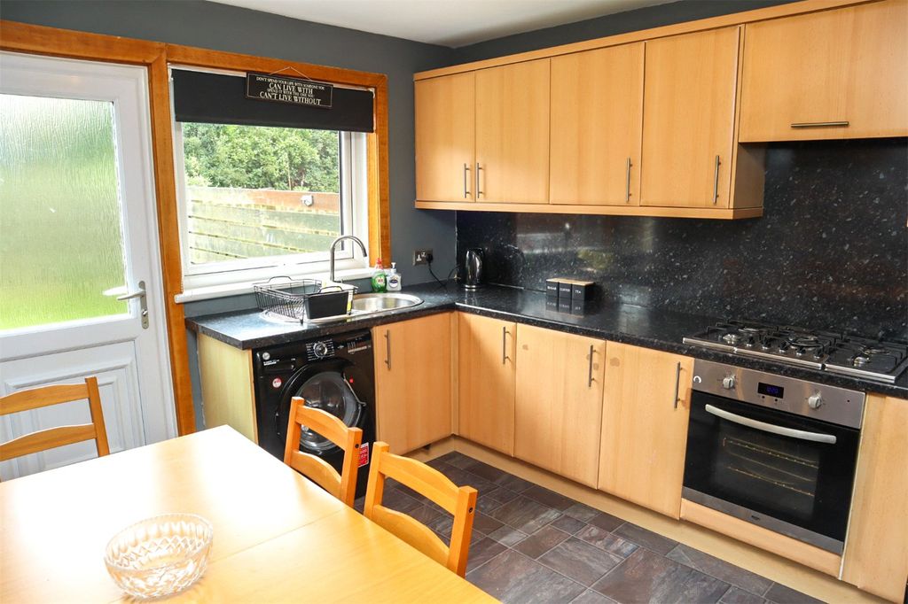 Property photo 2 of 14 Kitchen