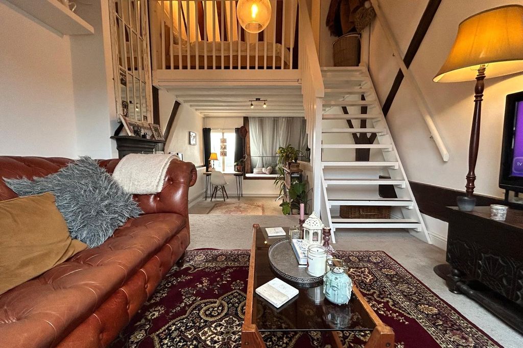 Property photo 3 of 10 Picture No. 05