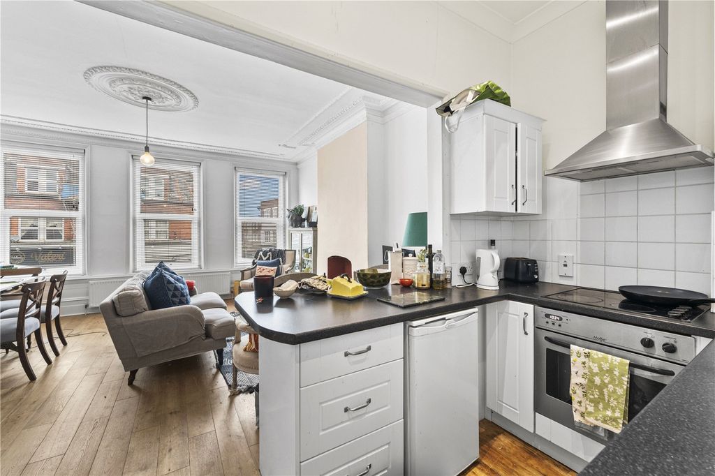 Property photo 3 of 8 Picture No. 19