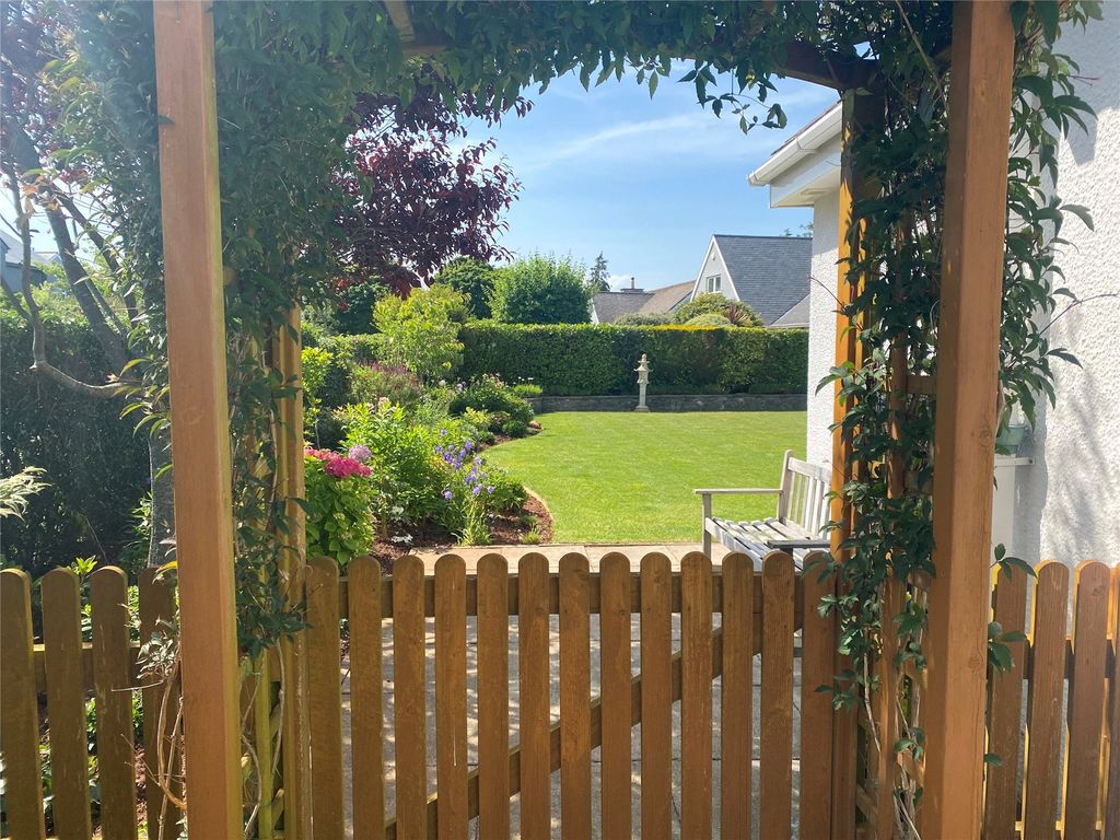 Property photo 3 of 45 Picture No. 53