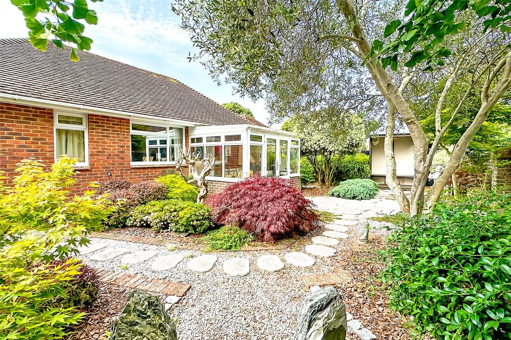 Property photo 2 of 17 Picture No. 06