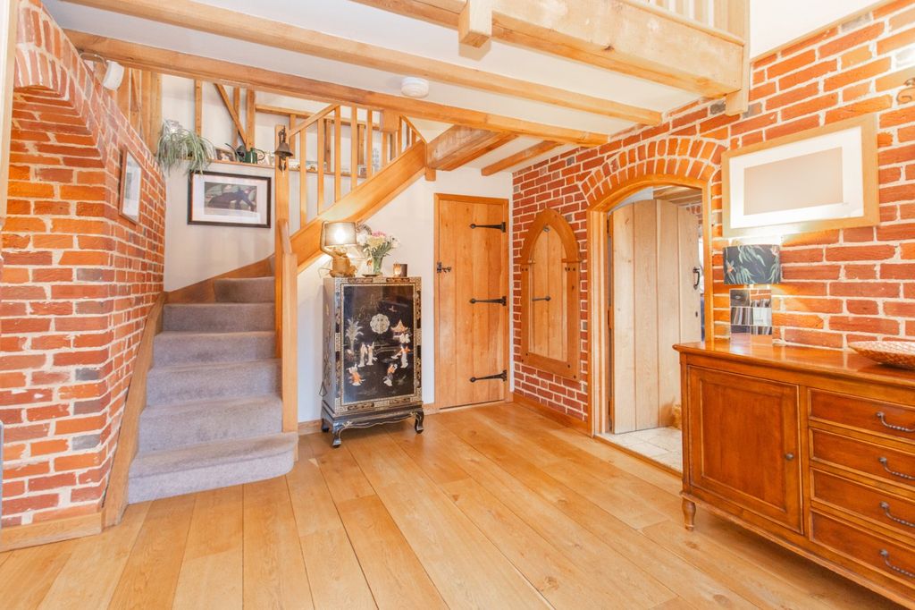 Property photo 3 of 37 Picture 3