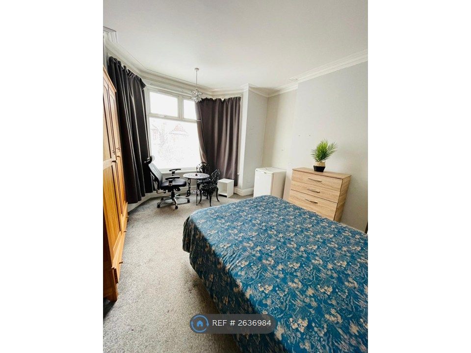 Property photo 2 of 8