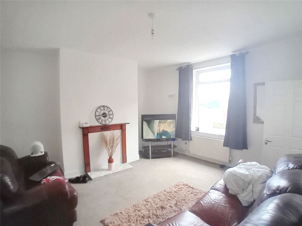 Property photo 3 of 9 Picture No. 11