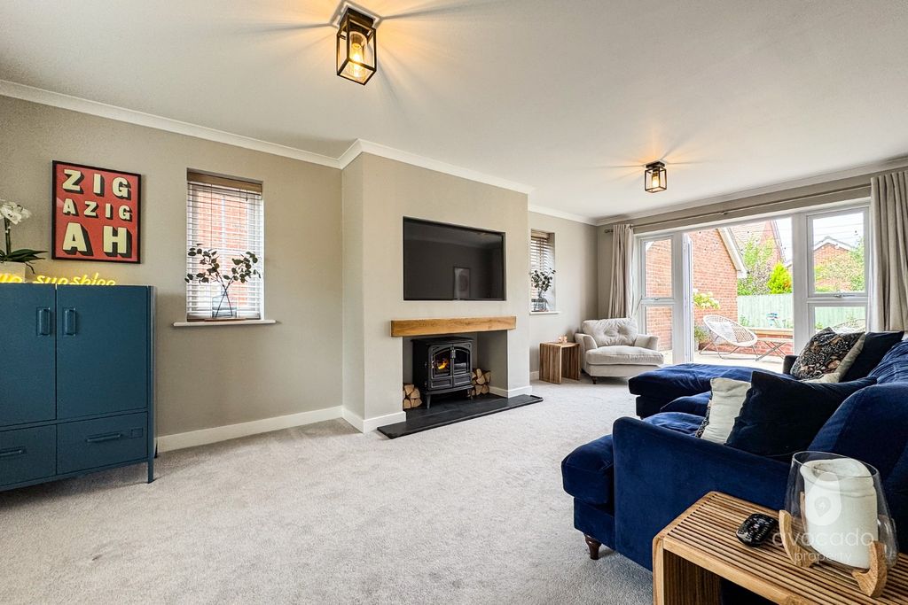 Property photo 2 of 26 3985322