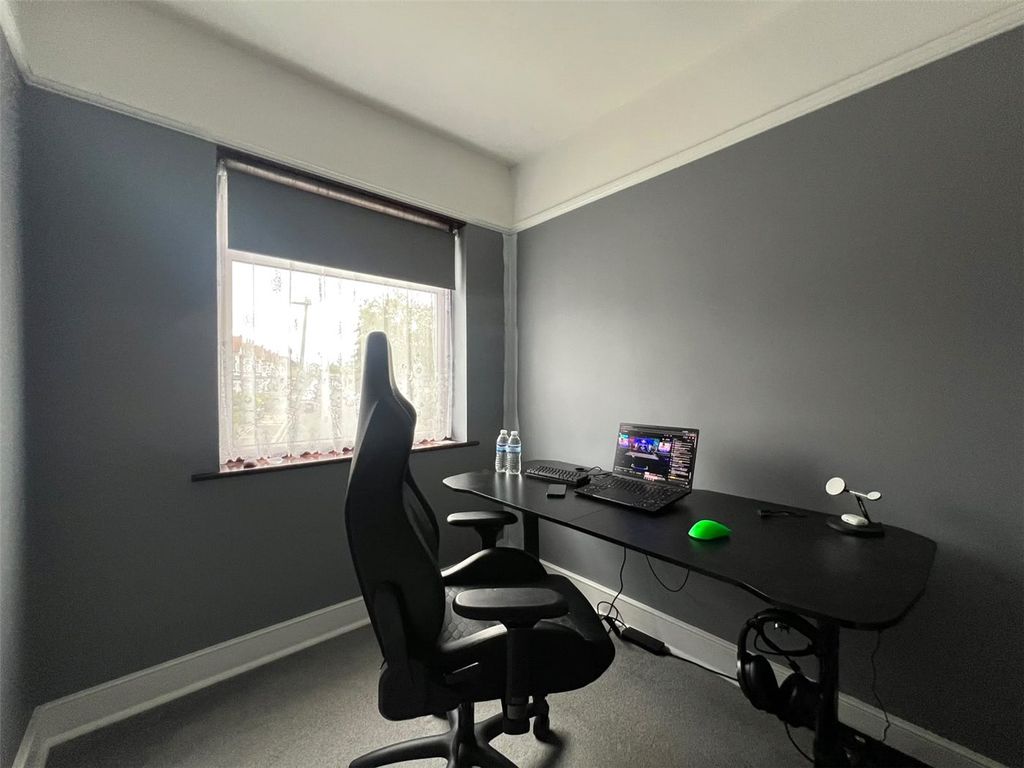 Property photo 3 of 13 Picture No. 10