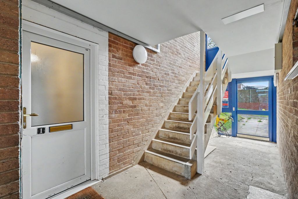 Additional image 12 of 2 bed flat for saleFrobisher Close, Daventry NN11