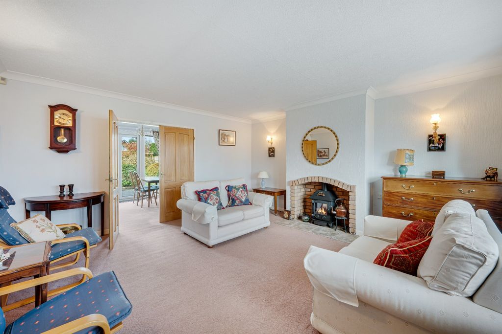 Property photo 3 of 19 4898666