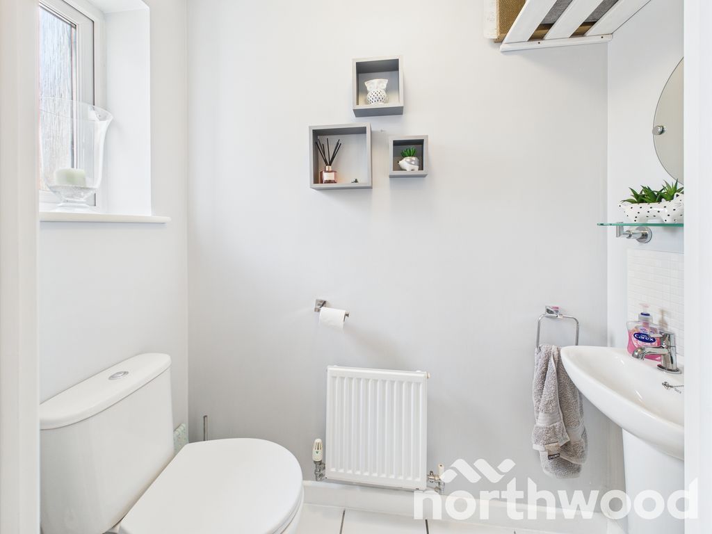 Property photo 3 of 24