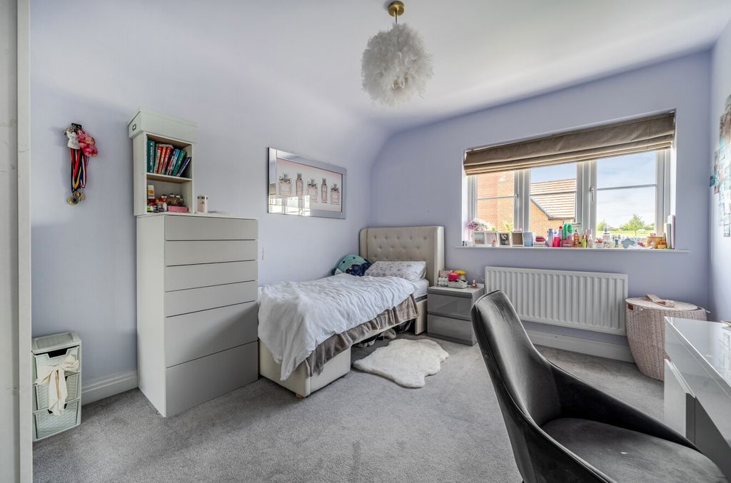 Additional image 28 of 5 bed detached house for saleAster Lea, Warfield, Bracknell RG42