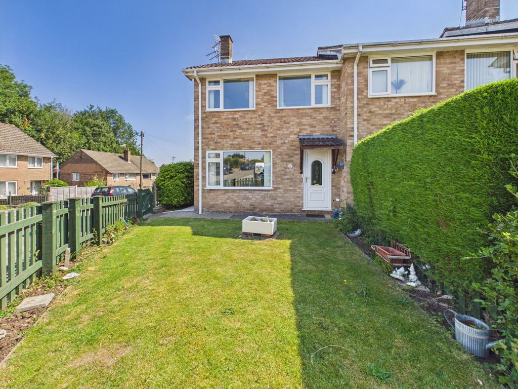 Property photo 1 of 12