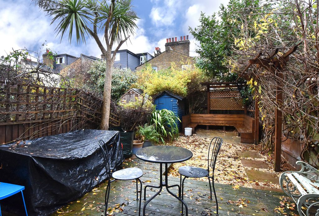 Property photo 2 of 13