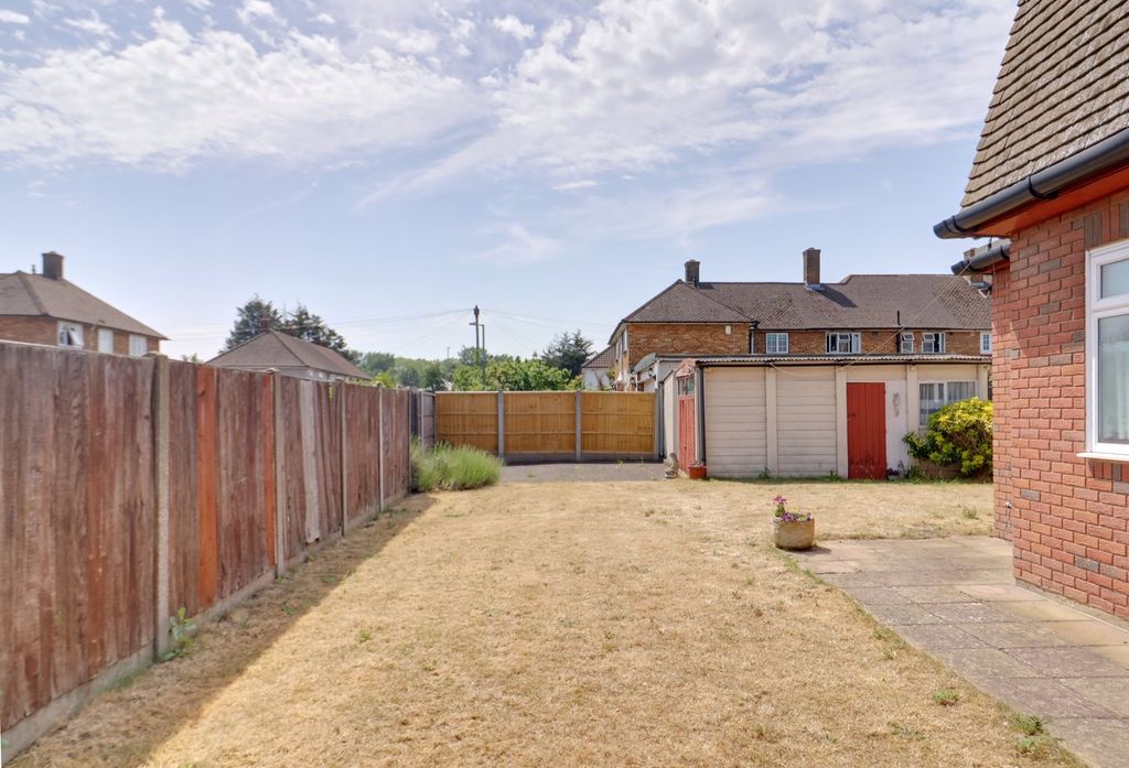 Property photo 3 of 20