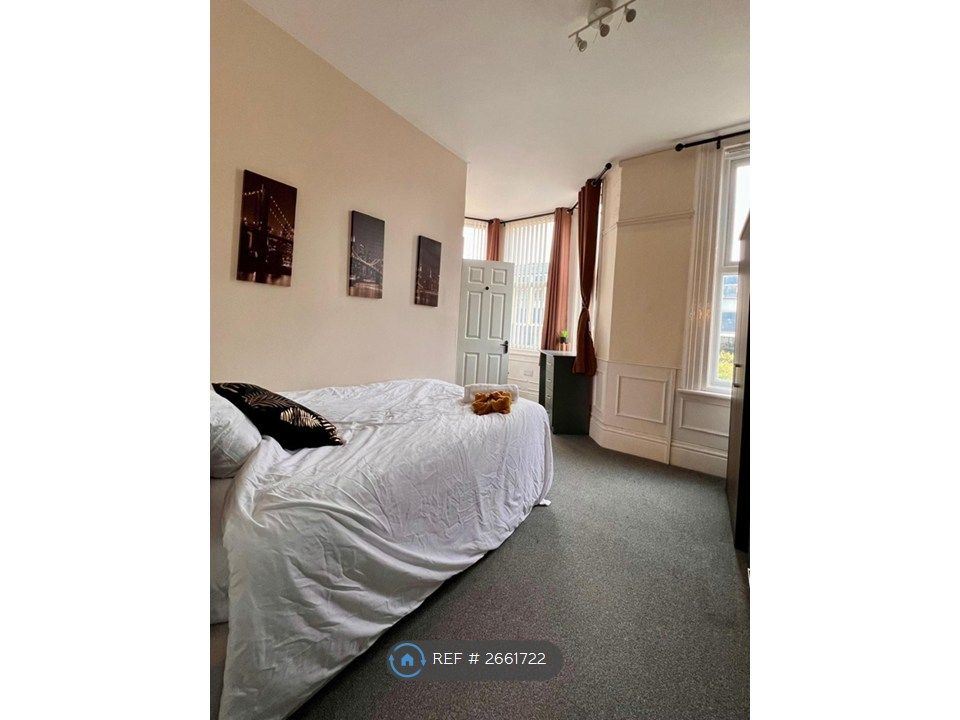 Property photo 3 of 10 Rm 4