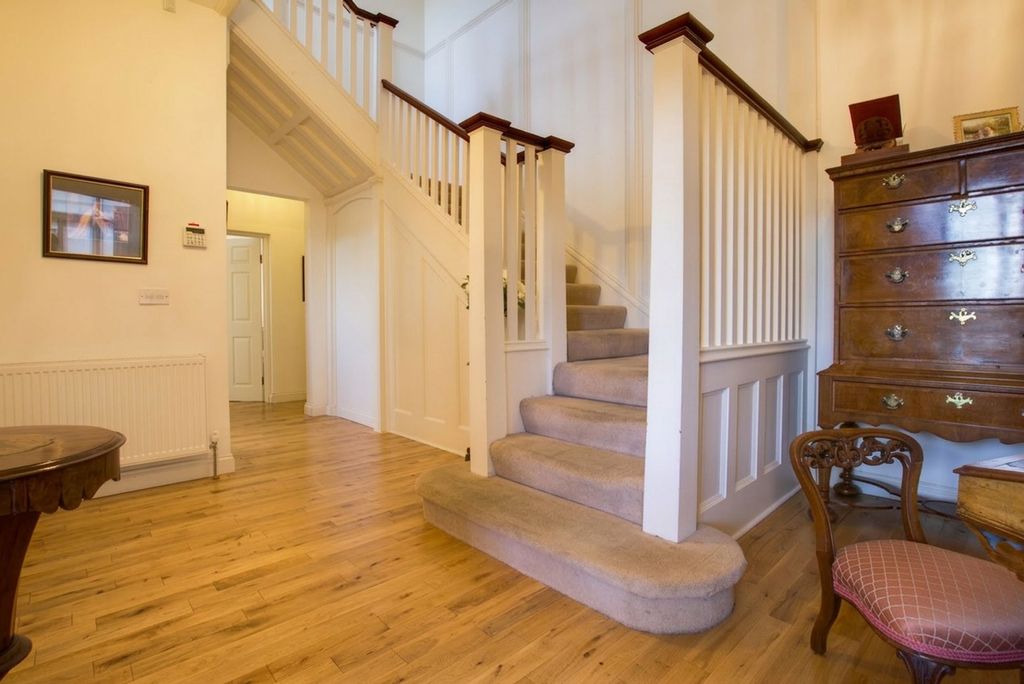 Additional image 7 of 5 bed semi-detached house for saleKnighton Road, Leicester LE2