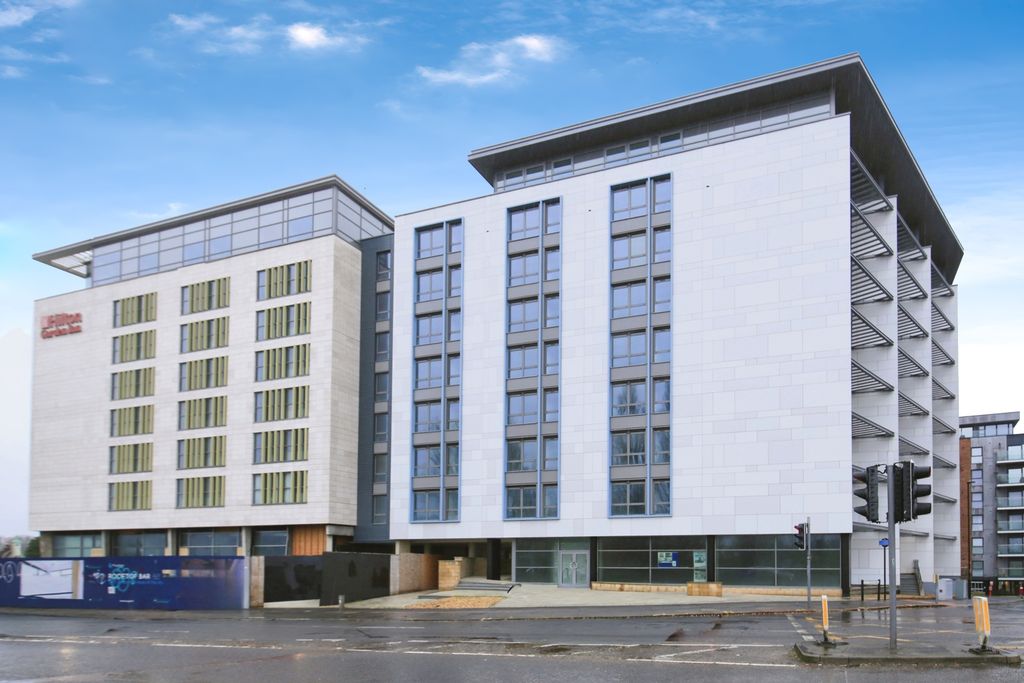 Property photo 1 of 10 Front