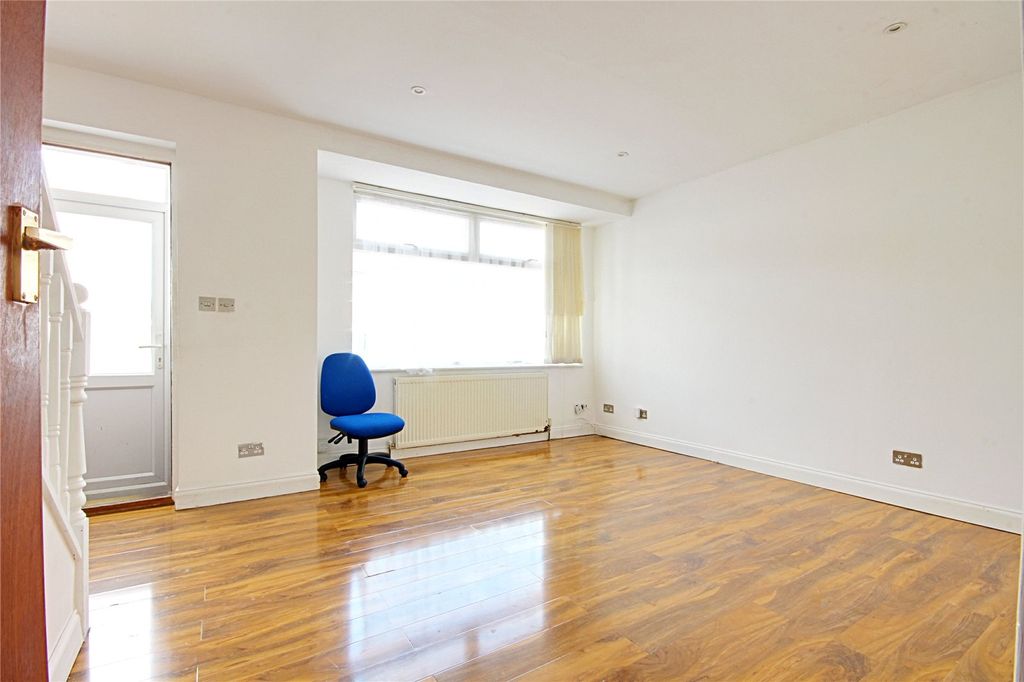 Property photo 2 of 14 Picture No. 02