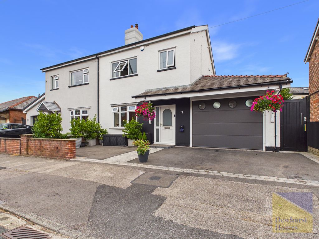 Property photo 1 of 43