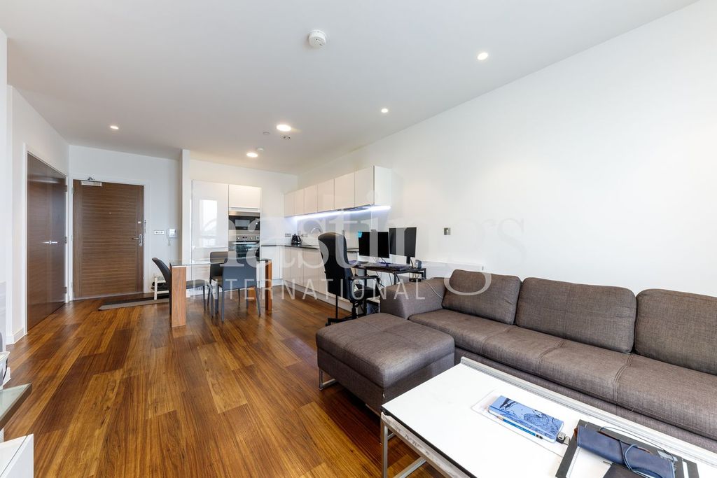 Property photo 1 of 6