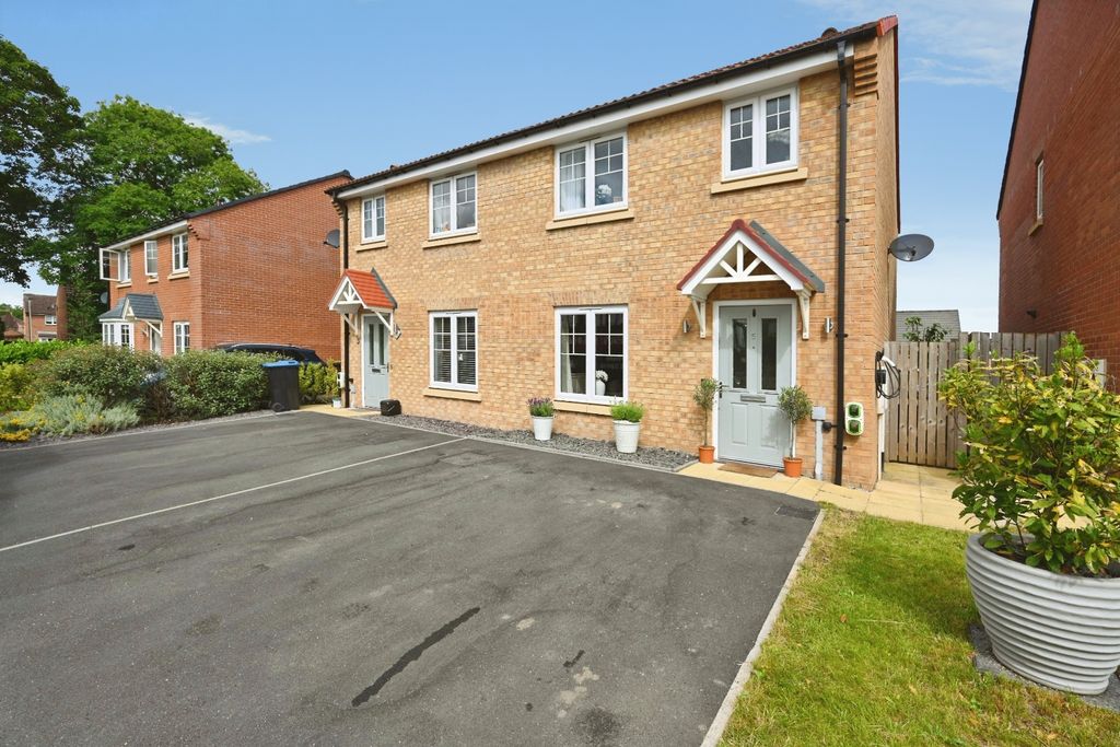 Property photo 1 of 13 Pbox-Img.Jpg
