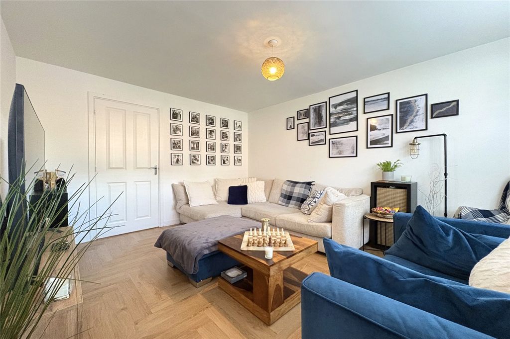 Property photo 2 of 12 Picture No. 02