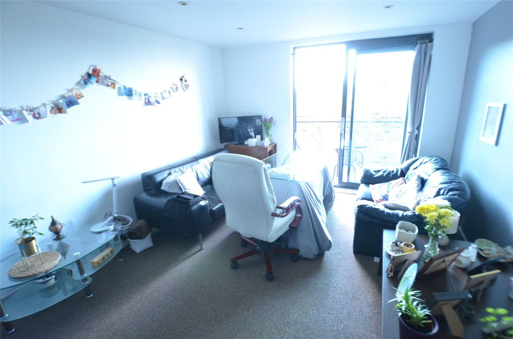Property photo 2 of 9 Picture No. 06