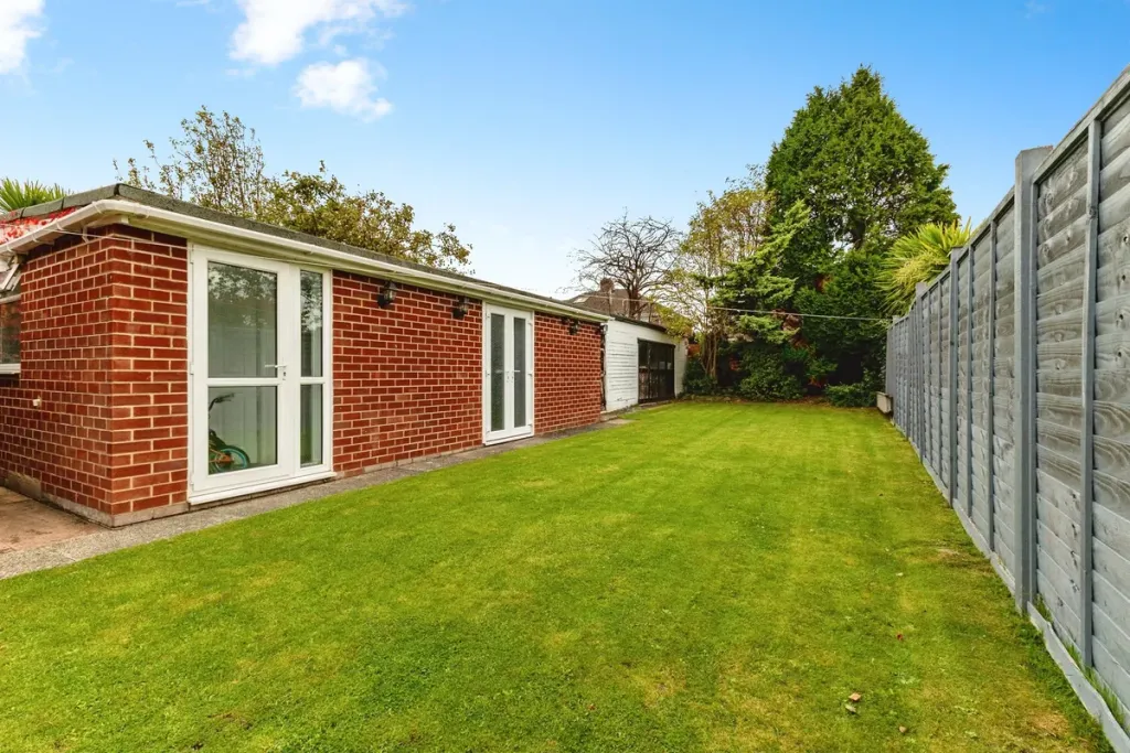 Additional image 25 of 5 bed semi-detached house for saleHeythrop Drive, Middlesbrough TS5