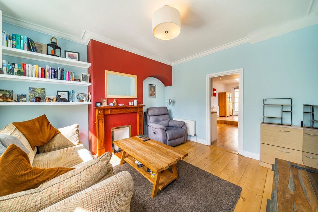 Property photo 3 of 9