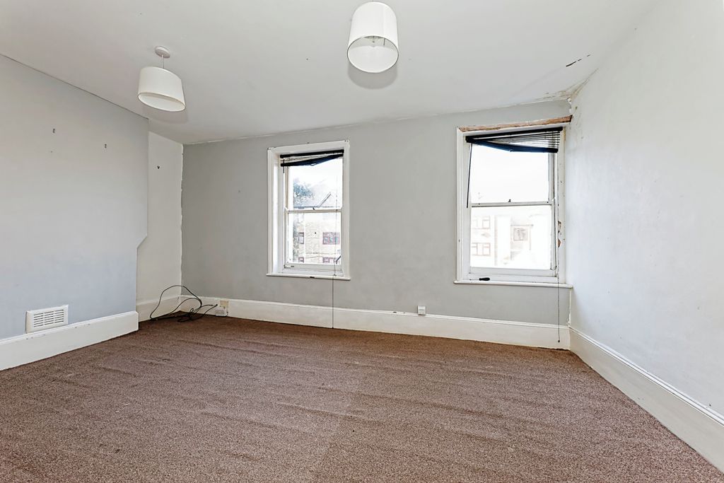 Property photo 2 of 15 Photography