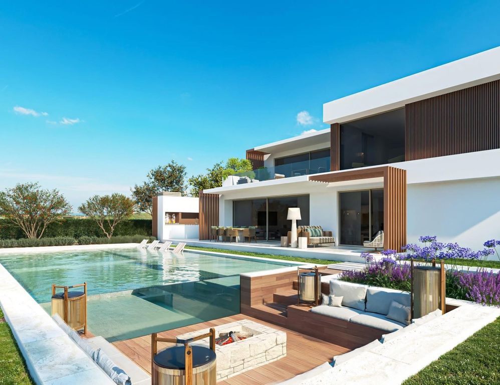 Property photo 1 of 18