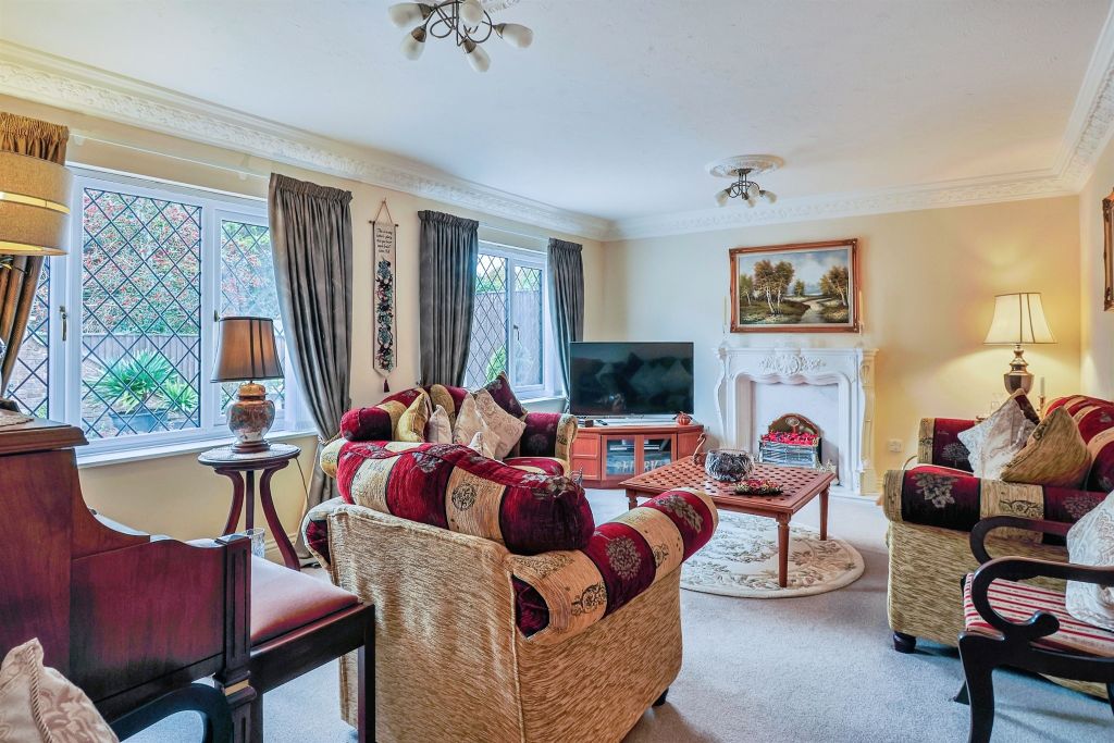 Property photo 2 of 17