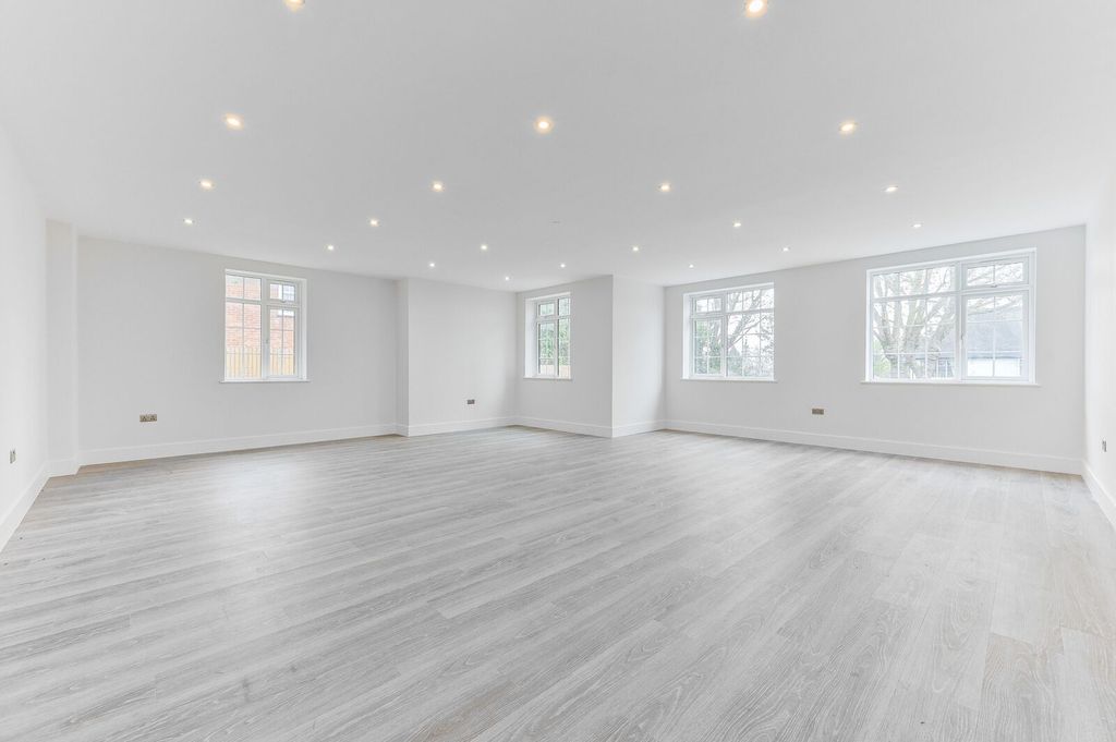 Additional image 6 of 7 bed detached house for saleAddiscombe Road, Croydon CR0