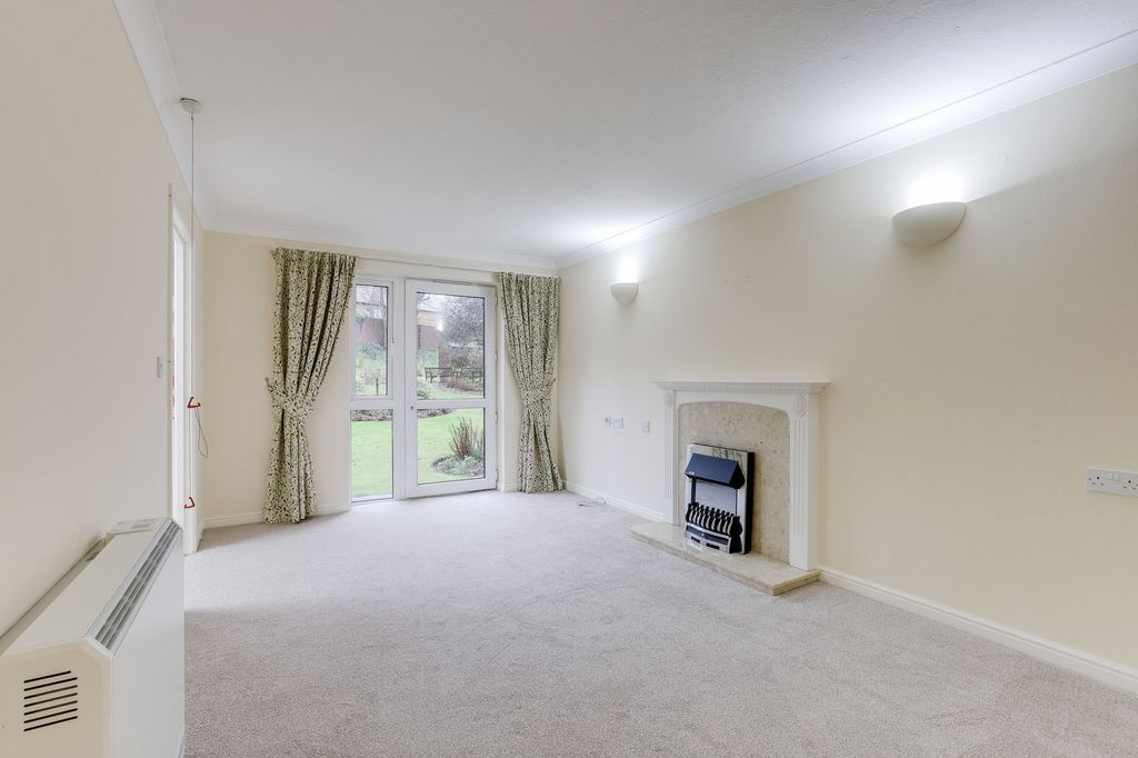 Property photo 2 of 12