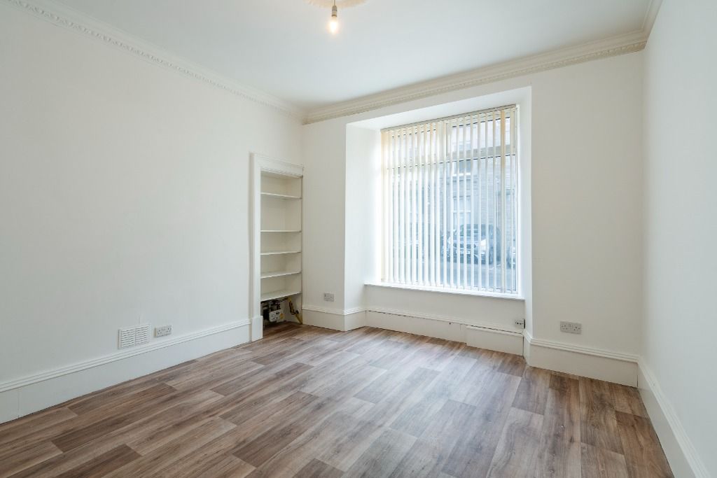 Property photo 3 of 13 Photo 3