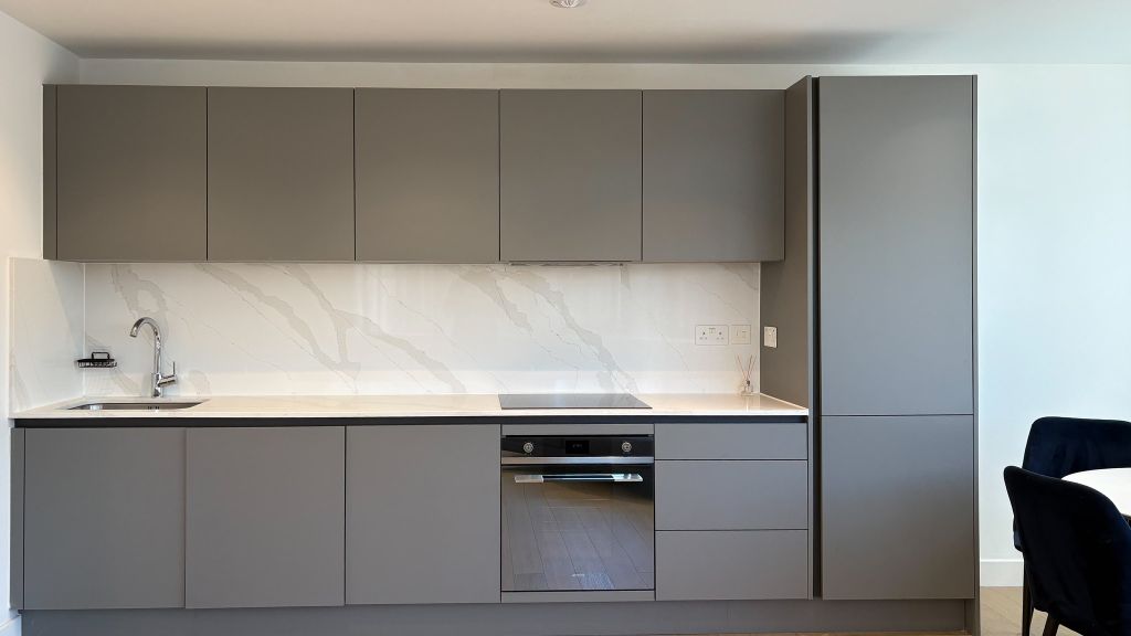 Property photo 2 of 11 Kitchen