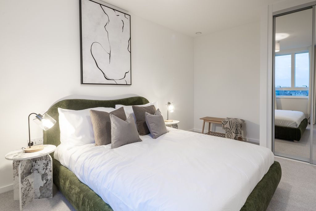 Property photo 1 of 6 25.12.05 Meridan P907-60-Hdr