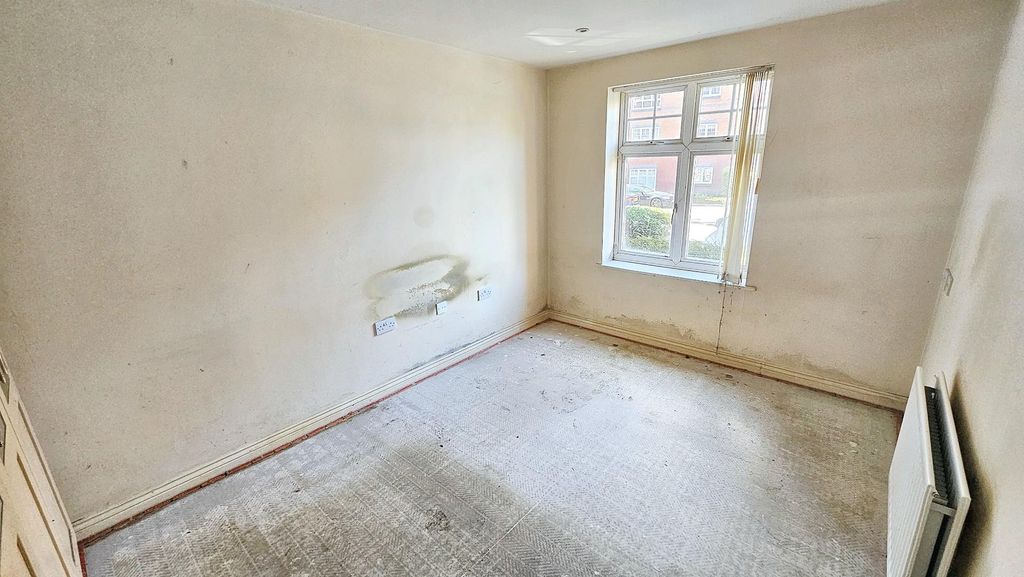 Property photo 3 of 5