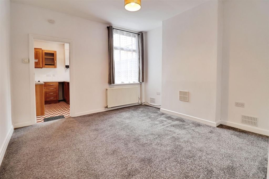 Property photo 2 of 17 6Af27180-Img_3713-Img_3715.Jpg