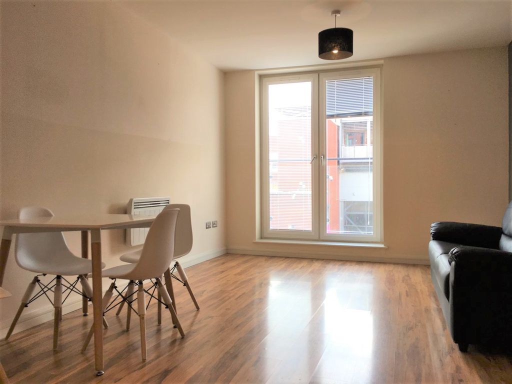 Property photo 2 of 9