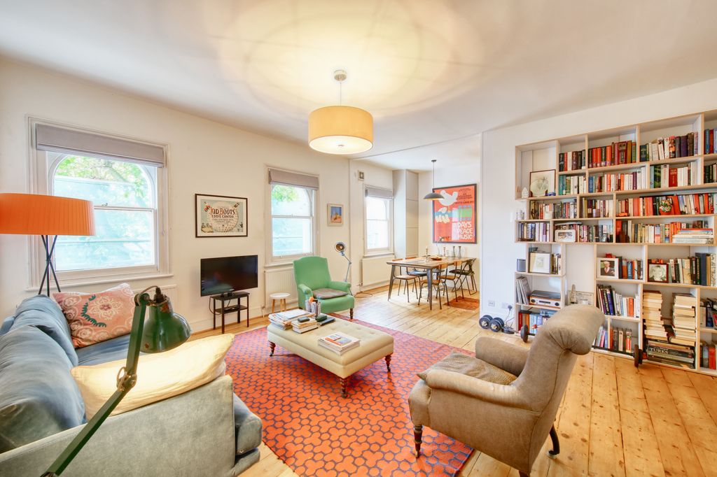Property photo 1 of 11