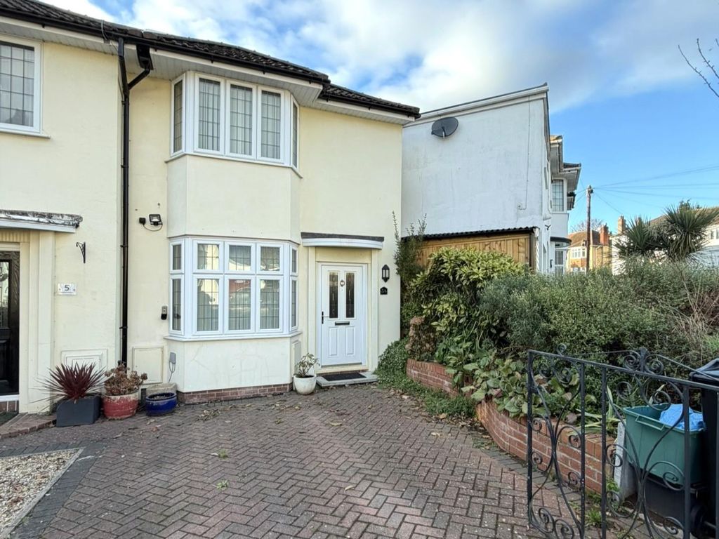 Property photo 1 of 6 Front.Jpeg