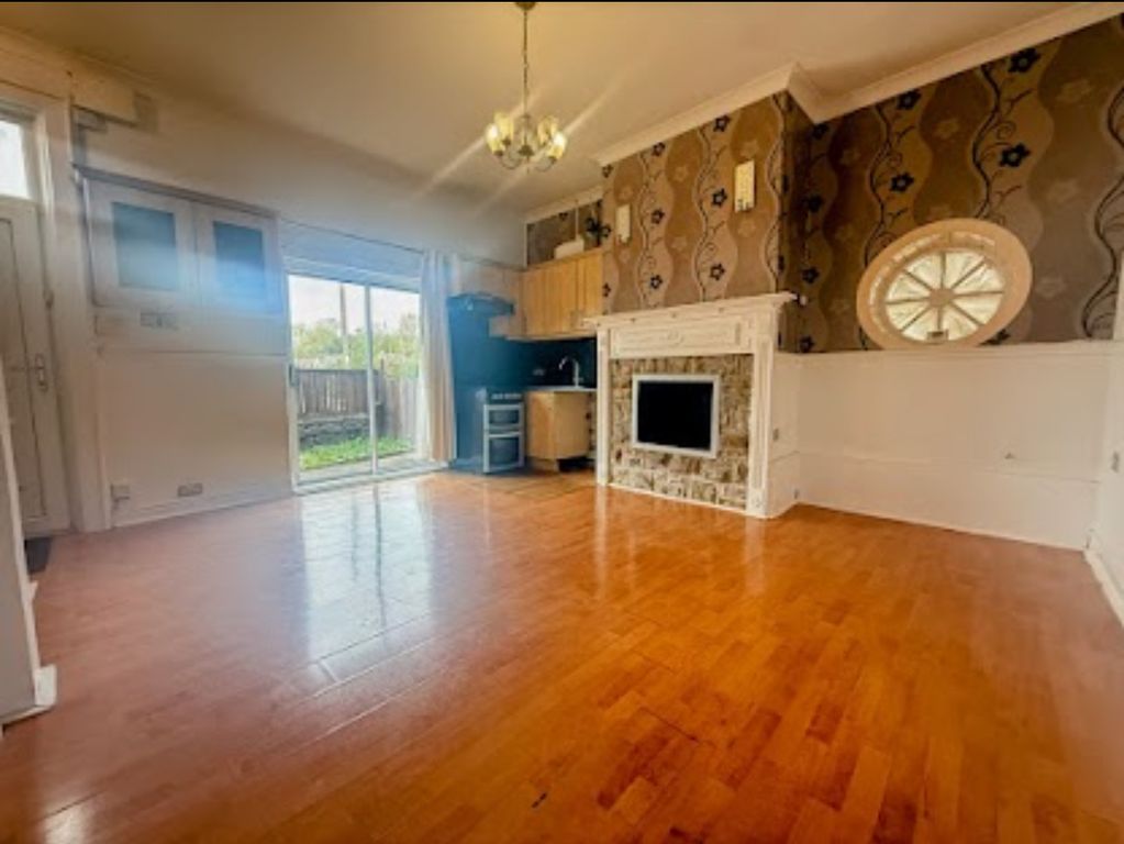 Property photo 2 of 5 Image