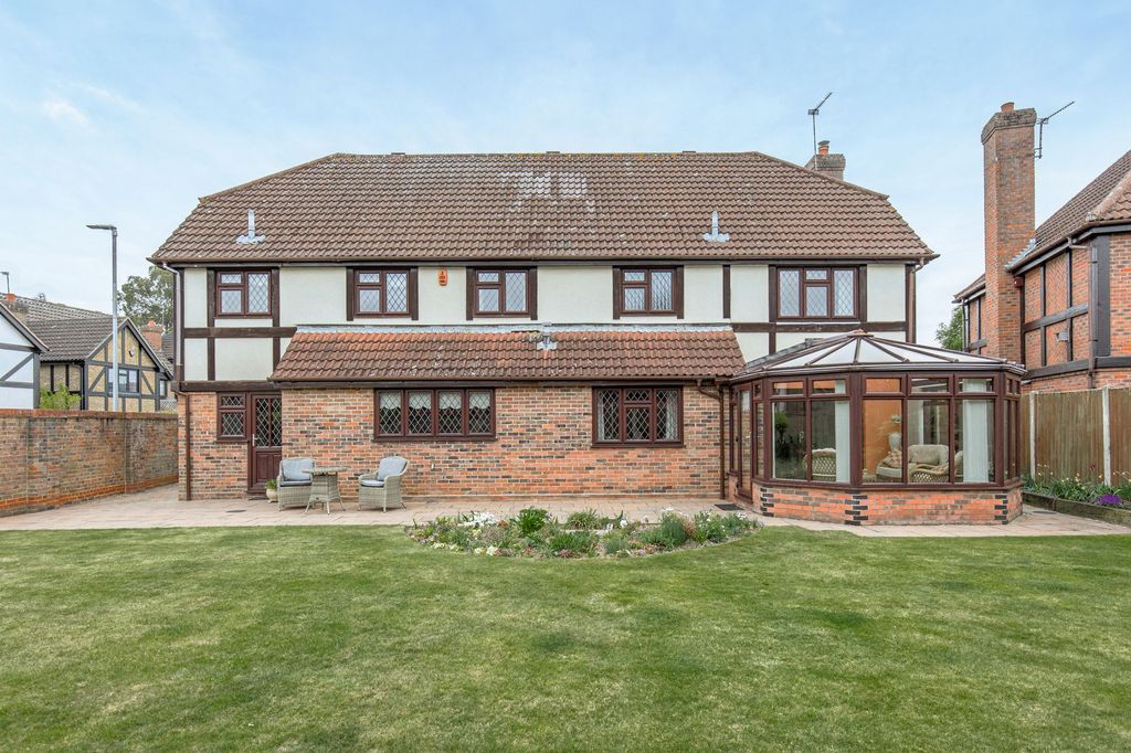 Property photo 3 of 19