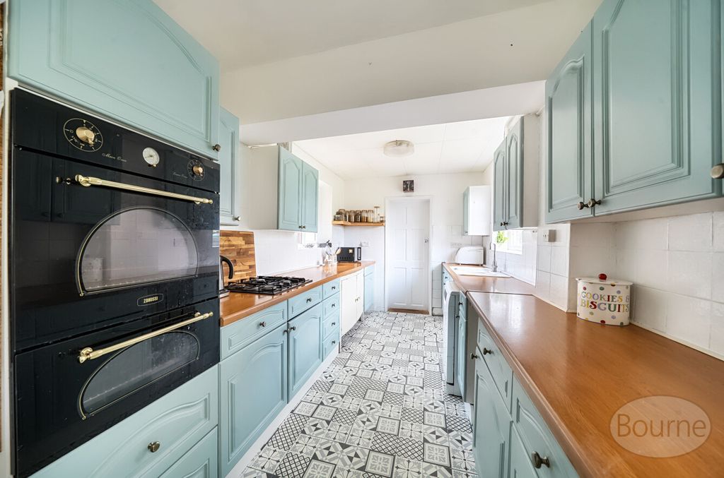 Property photo 3 of 19 A5F05Dbf-Da97-432...
