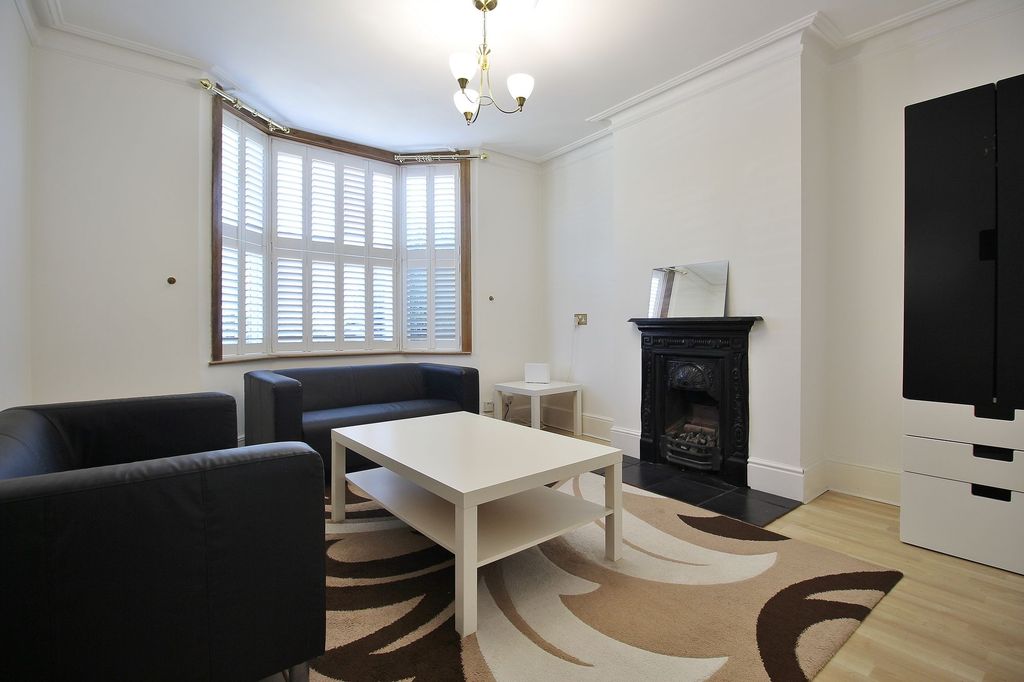 Property photo 2 of 9