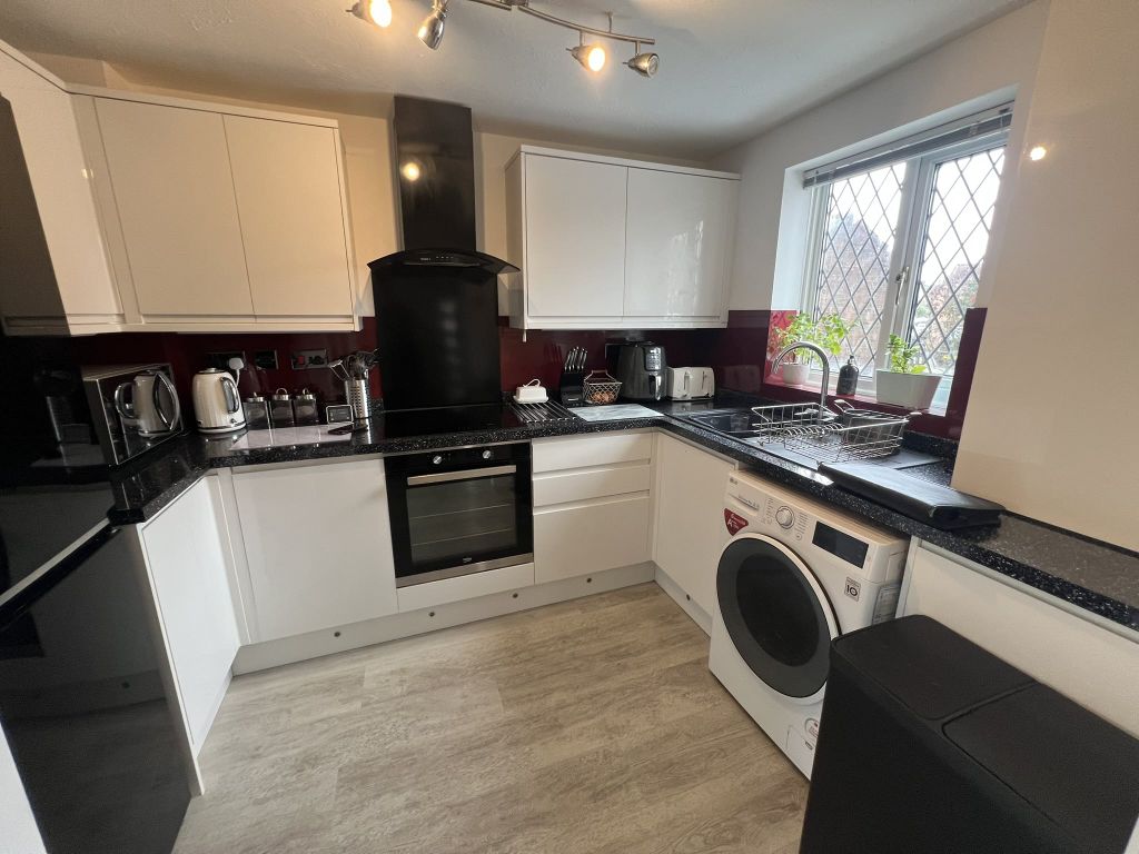 Property photo 3 of 8 Img_4132