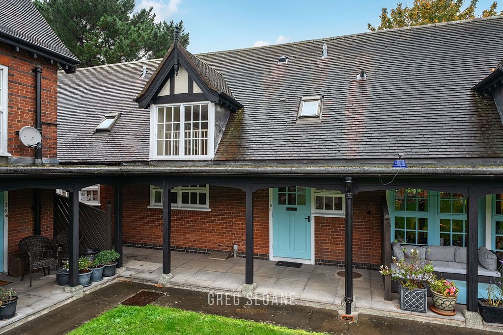 Property photo 1 of 16 1537102-3-1A15996E2200E